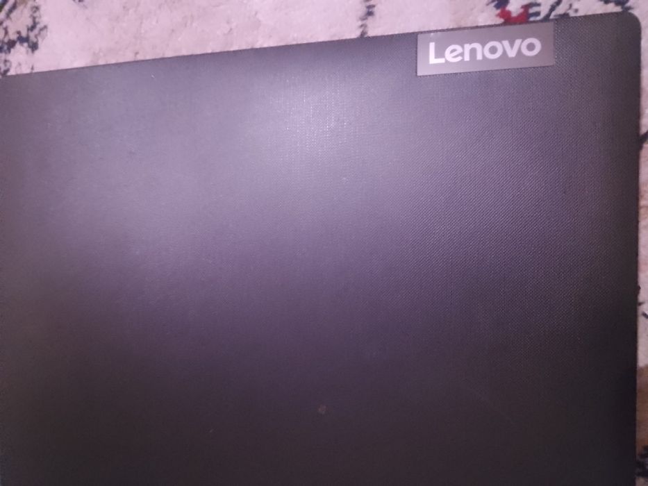 Ноутбук Lenove продаётся