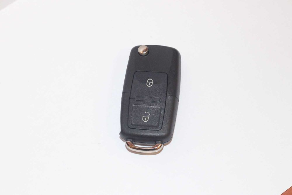 Kлючове и кейсове за много модели автомобили.