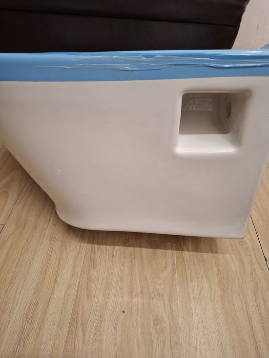 Тоалетна чиния ROCA