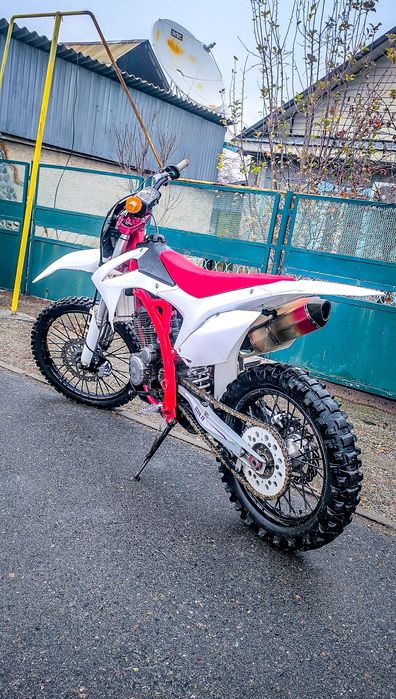 Эндуро 250 кубов