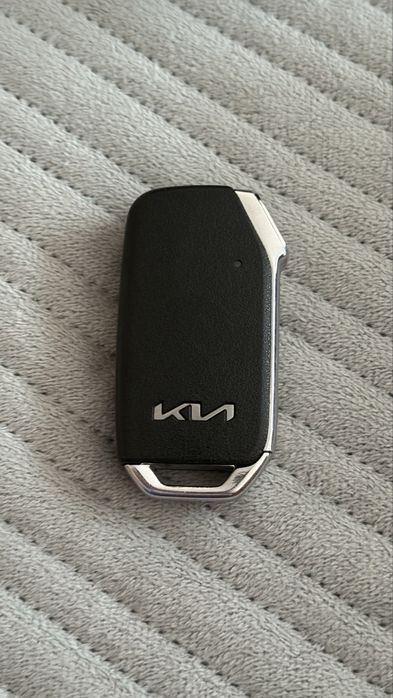Продам оригинальный ключ Kia K5 (Smart Key).