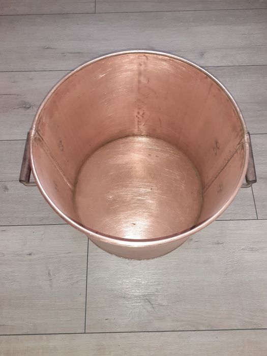 Oale de cupru cu mâner