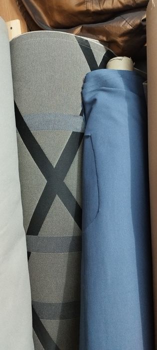 Material pentru plafon și materiale textile cu burețel pentru tapițeri