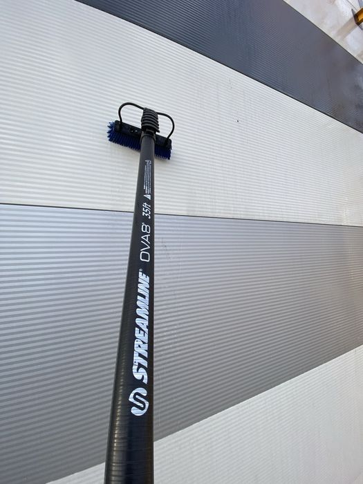 Машина за почистване на стъкла Streamline Combi 325 ltr