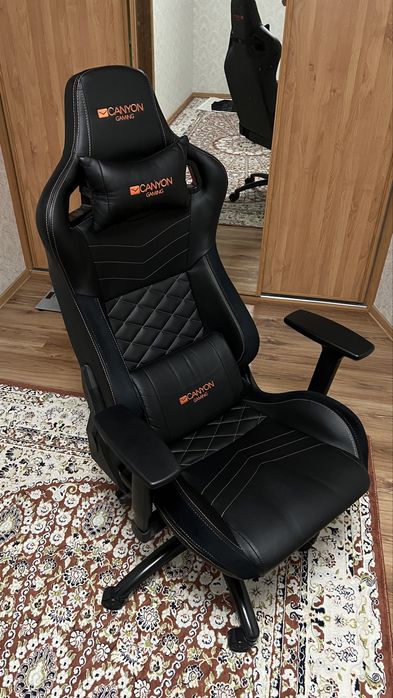 Продам игровое кресло