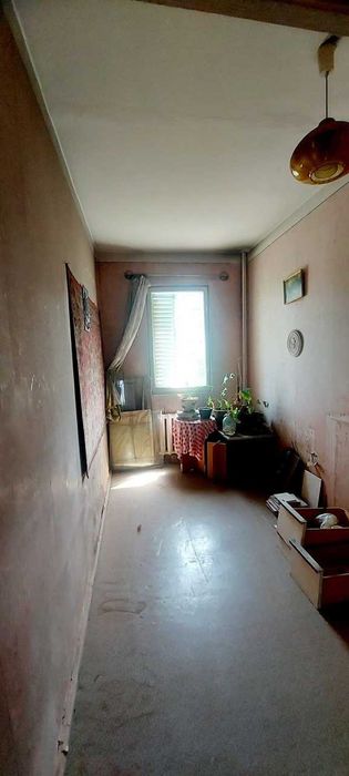 Cебзорда 3 хона катта квадратли квартира сотилади