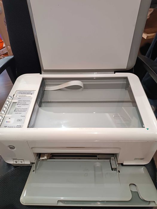 3 в 1 HP Photosmart C3180 (Принтер, Скенер, Копир)