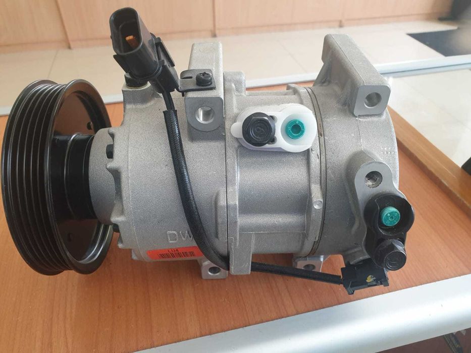 Компрессор кондиционера  Hyundai ,Kia