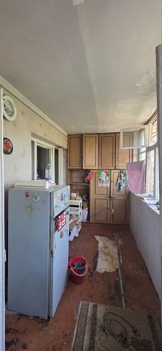 Продается квартира 2/4/4 77  серия Куйлюк ул Муниса. Таксопарк