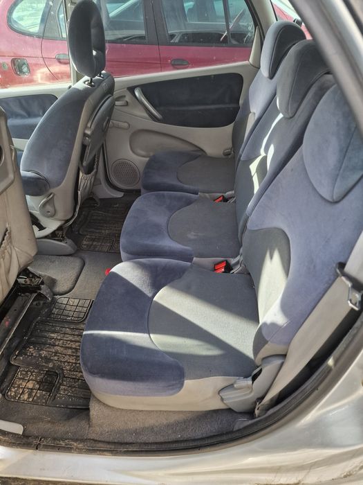 Citroen Picasso 2.0hdi фейслифт на части
