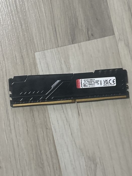 Vand 16 gb ram ddr4 fury 3200Mhz