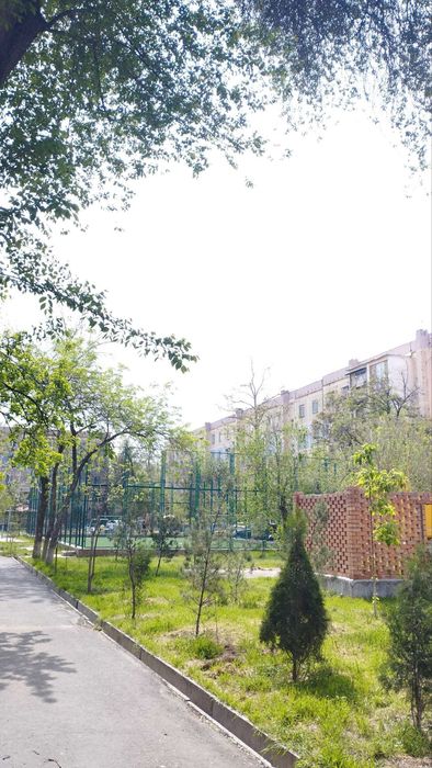 Продам 4/2/5 квартира, в Мирабадском районе возможен небольшой торг