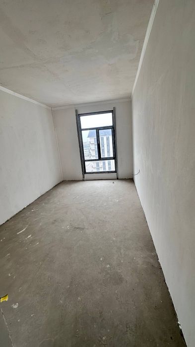 Бухара сити Карвон шоппингдан 3 хонали гази бор квартира сотилади