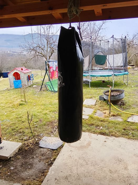 Продавам Боксова круша