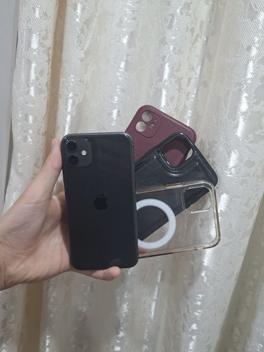 Продам Айфон 11, торг есть!