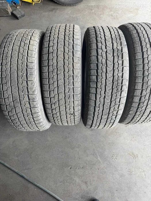 Зимние шины 225/60 R18