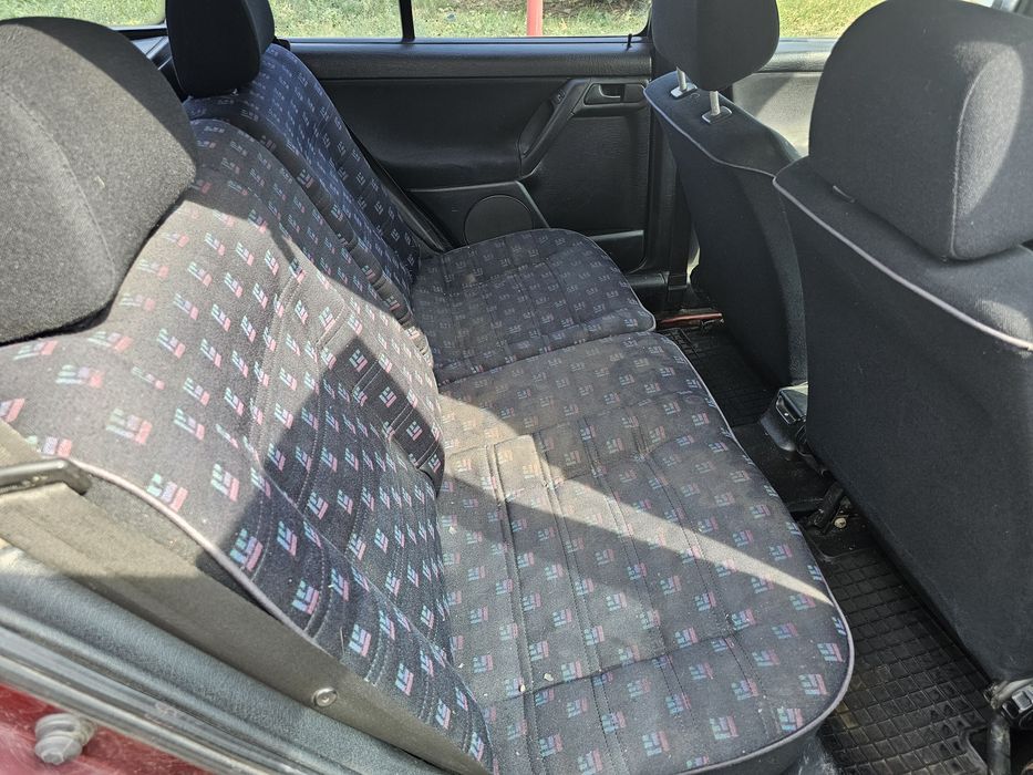 Vând vw golf 3 , înmatriculat  , 1994 , 1.8 benzină, proiect masina de epoca