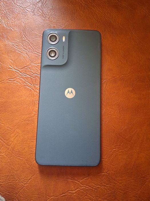 Vând Moto g06 4GB ram