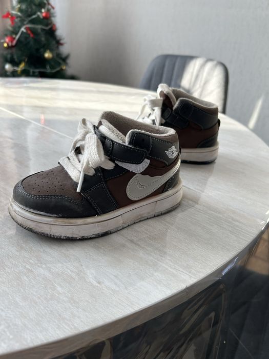 Детские осенние ботиночки