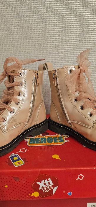 Детски боти за момиче