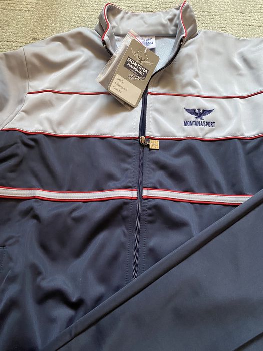 Спортивный костюм