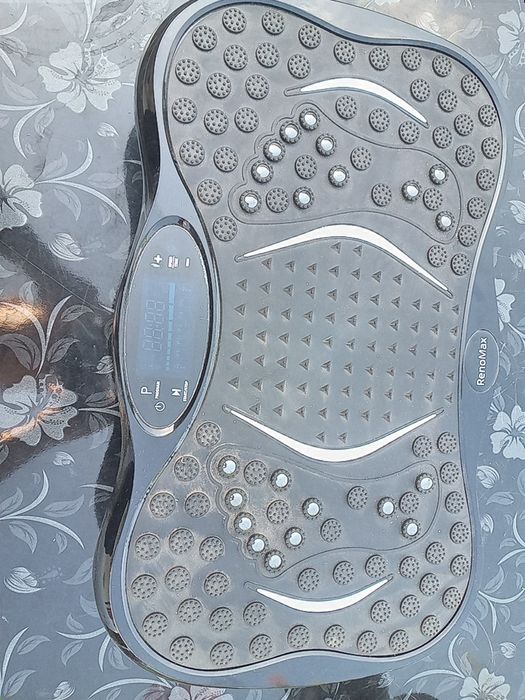 Vibrapaltforma ozish uchun fitnes trenajor pulti bilan