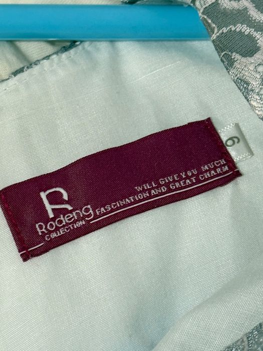 Продам нарядное платье