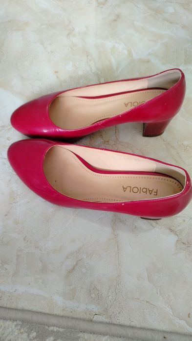 Продам туфли 37 размер