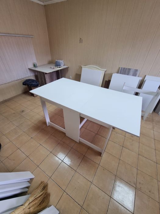 Стол книжка белые