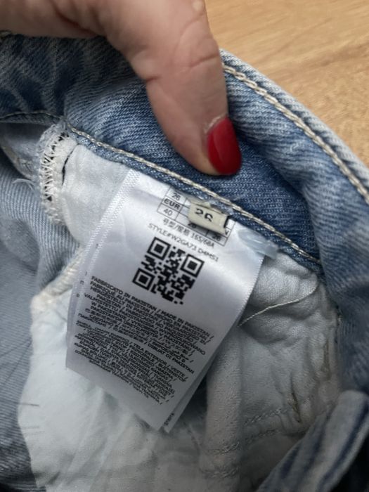 Blugi  dama Guess marimea 40