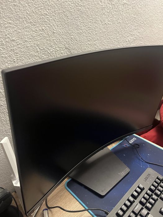 Monitor Ultragear 27 QHD 180Hz