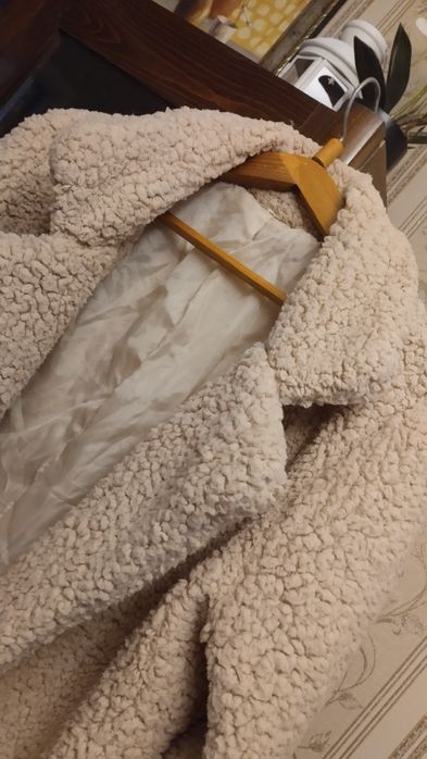 Розовая шубка jennyfer