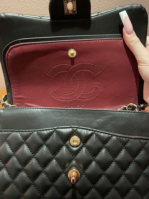 Geanta Chanel neagra 25cm x 15cm