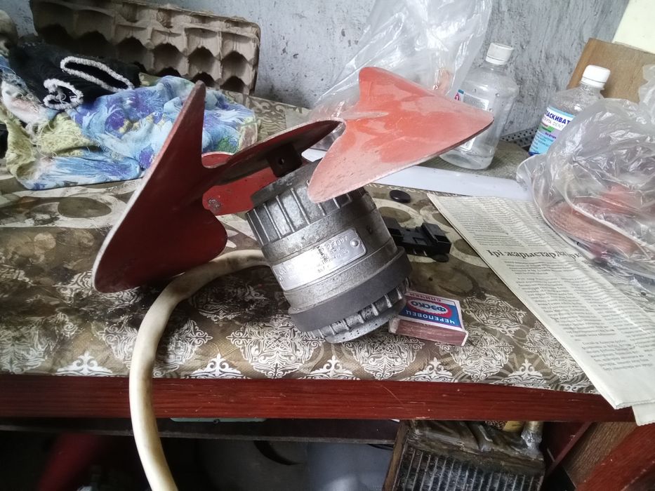 Электро двигатель 220вт 4000тг