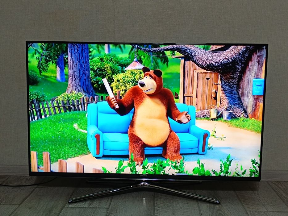 Samsung Smart TV,  123см .