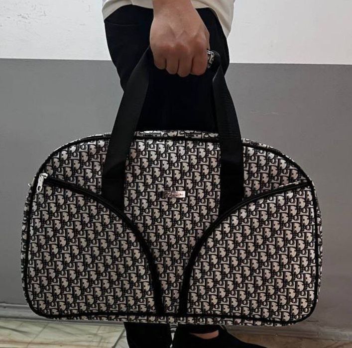 Katta sumka 100.000