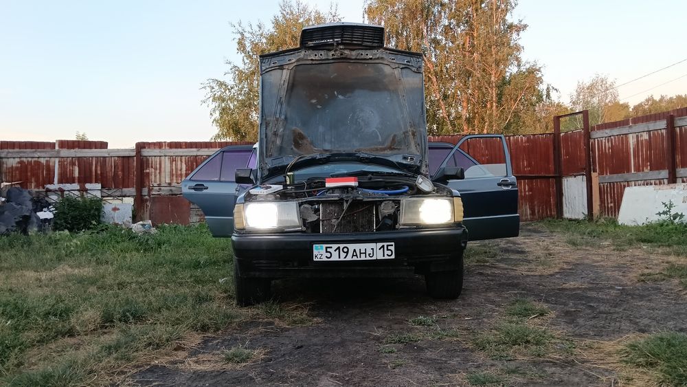 Продаем мерседес 190 двух литровый
