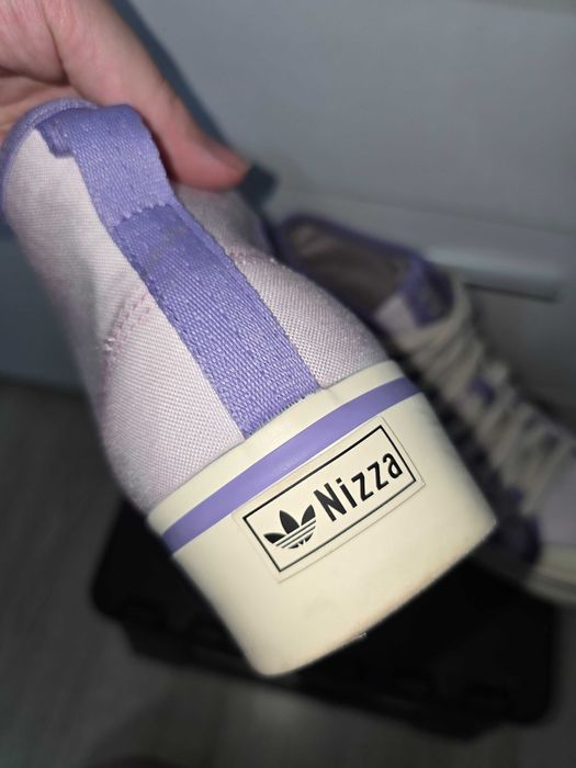 Лилави кецове Adidas