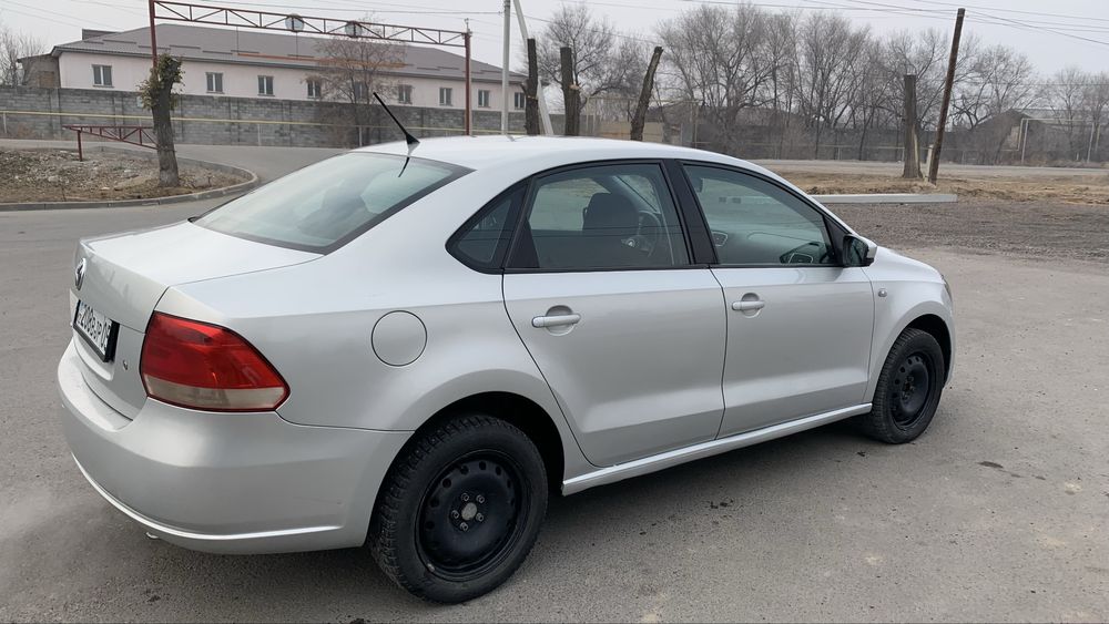 Фольксваген Поло продам!