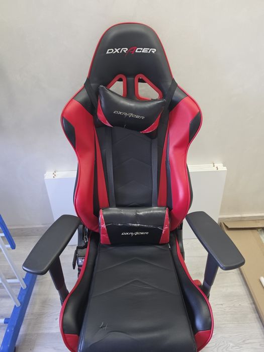 Компьютерный стул DXRACER