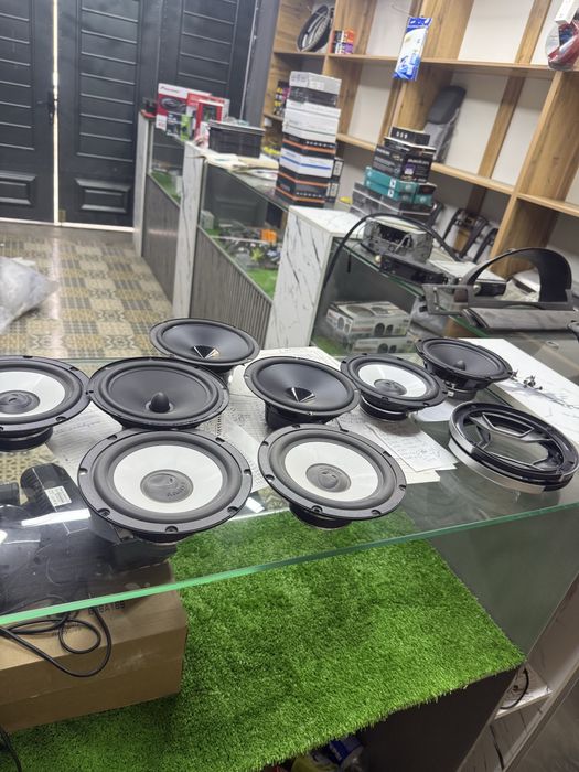 Продается витрина столы для магазинов