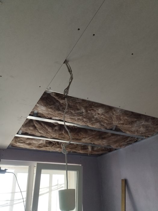 Монтаж на гипсокартон и окачени тавани.