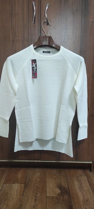 Трикотажная кофта