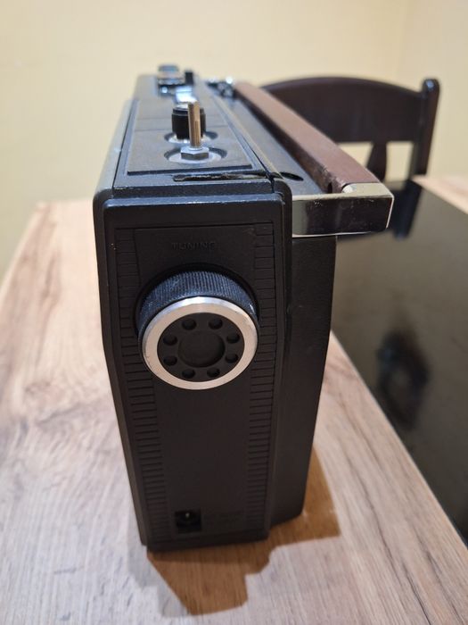 Радио, касетофон HITACHI