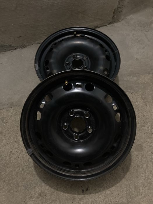 Продам штампованные диски R15