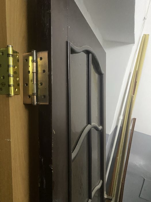 Продам 2 межкомнатные двери