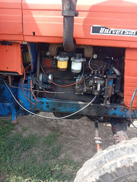 Disponibil tractor u650