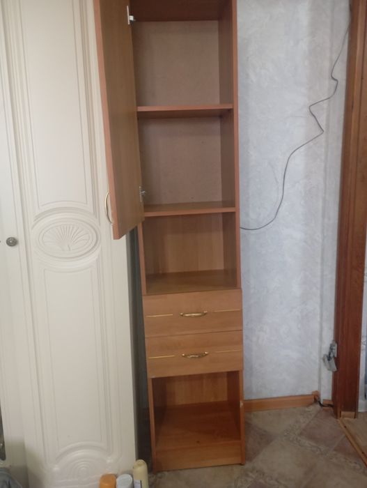 Шкафчик не большой