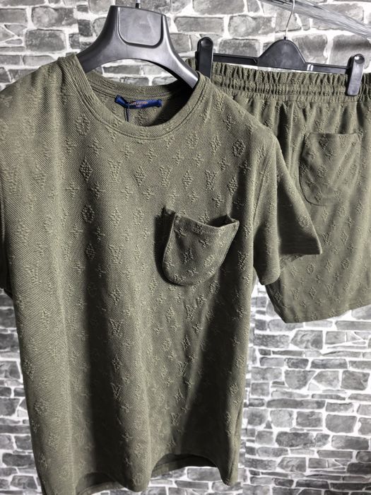 Lois Vieton летен екип