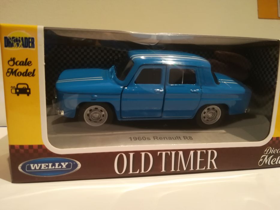 Vând macheta Renault R8 / Dacia 1100